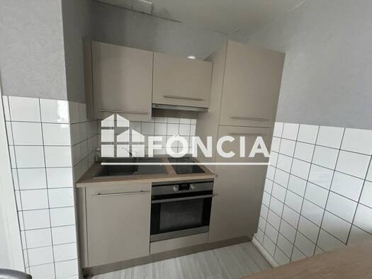 Appartement à louer 530 € 1 pièce 26,7 m² 4ème étage Centre Brest 29200