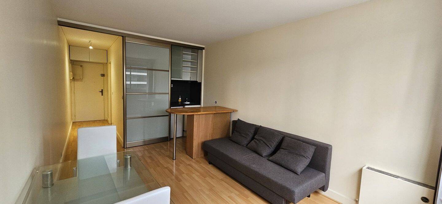 Maison à louer, 25m², COURBEVOIE