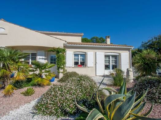 Maison à vendre 597 700 € 5 pièces 4 chambres 130 m² 683 m² de terrain Les Mathes 17570