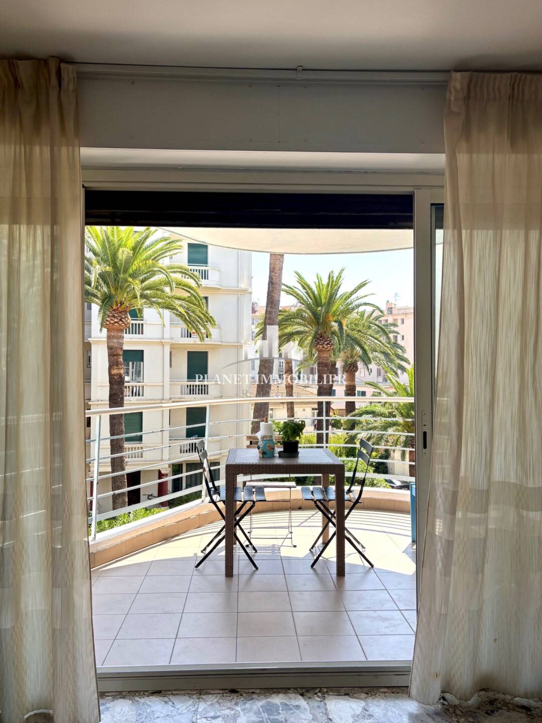 Maison à louer, 30m², JUAN LES PINS