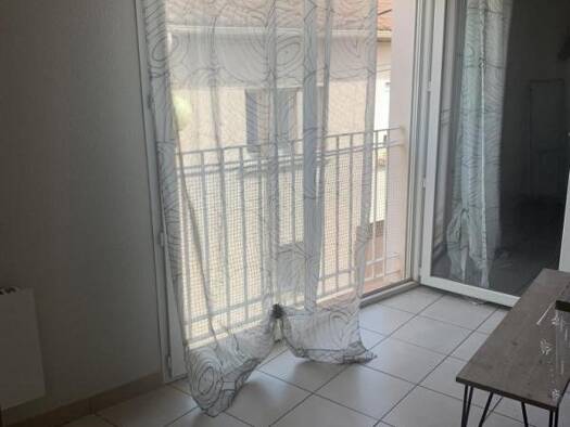 Appartement à louer - logement étudiant 560 € 2 pièces 1 chambre 52 m² Ponteilla 66300