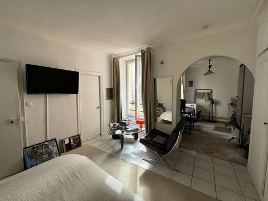 Appartement à vendre 240 000 € 1 pièce 27,28 m² RDC/3 Grange Aux Belles-Terrage Paris 10ème arrondissement 75010