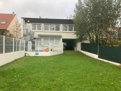 Immeuble à vendre 1 110 000 € 330 m² Plateau-Grèves-Europe-Gare du Stade-Fossés Jean Argenteuil 95100