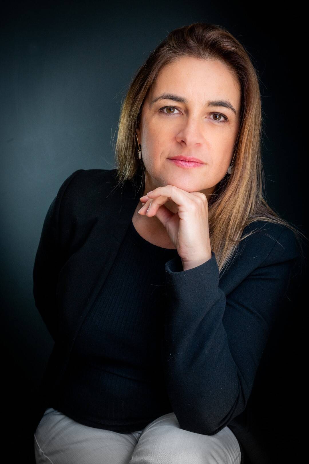 EMMANUELLE BOUVET