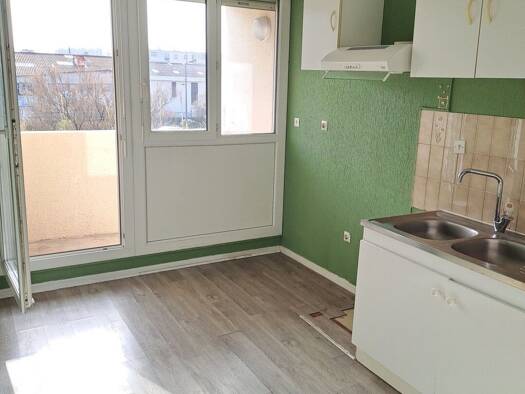 Appartement à vendre 220 000 € 2 pièces 1 chambre 50 m² Étage 2/3 Marseille 8ème arrondissement 13008