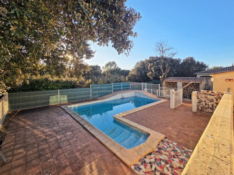 Maison à vendre, 110m², RESTINCLIERES