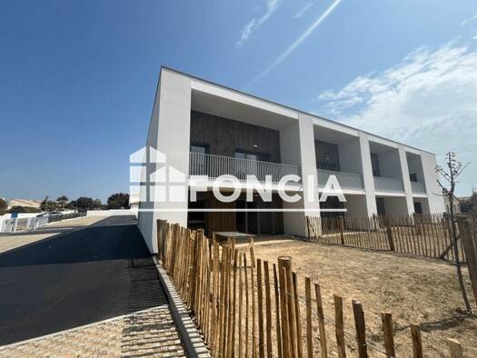 Appartement à louer 705 € 3 pièces 1 chambre 59,1 m² RDC Saint Gilles Sud Saint-Gilles-Croix-de-Vie 85800