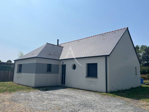 Maison de plain-pied à vendre 265 000 € 4 pièces 3 chambres 95 m² 1 179 m² de terrain Tierce 49125