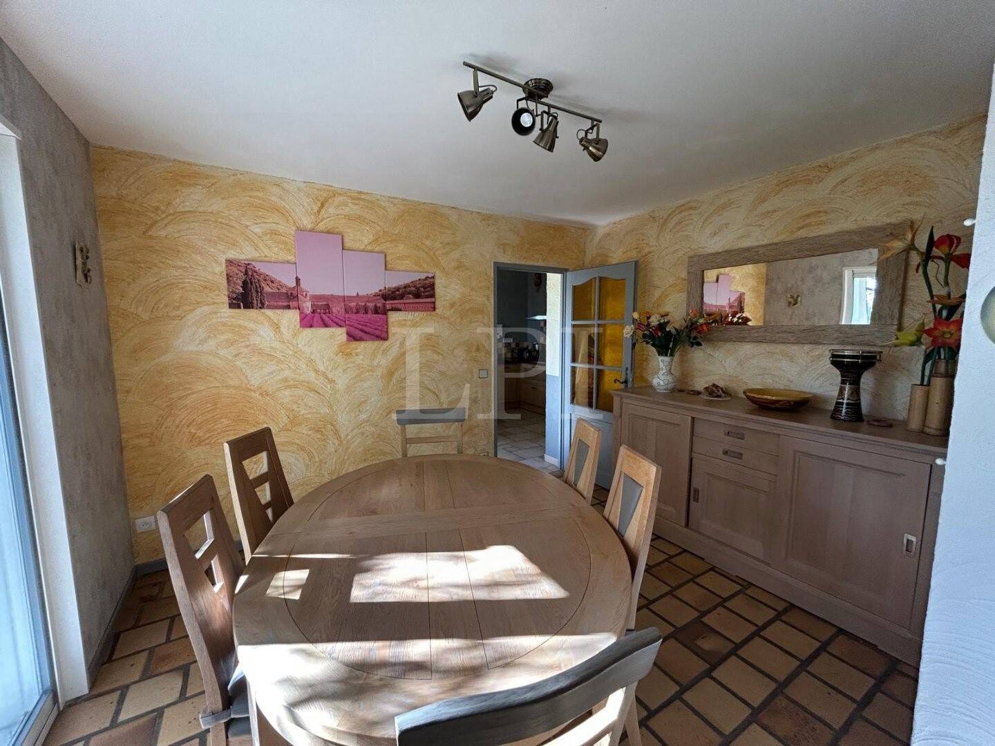 Maison à vendre, 150m², SAINT SATURNIN LES APT
