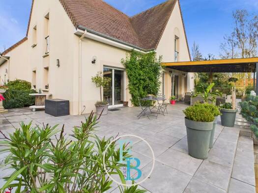 Maison à vendre 553 000 € 7 pièces 5 chambres 223 m² 3 166 m² de terrain Saline 14670