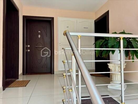 Duplex à vendre 185 000 € 4 pièces 3 chambres 95 m² 1er étage Pont-de-l'Arche 27340