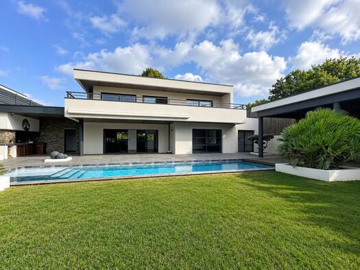 Maison à vendre 969 000 € 7 pièces 5 chambres 235 m² 843 m² de terrain Idron 64320
