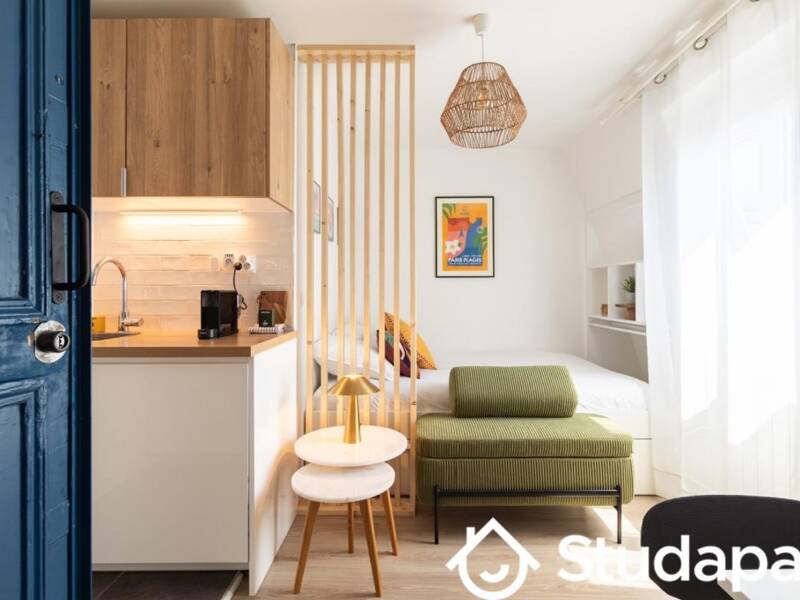 Maison à louer, 16m², PARIS 18E