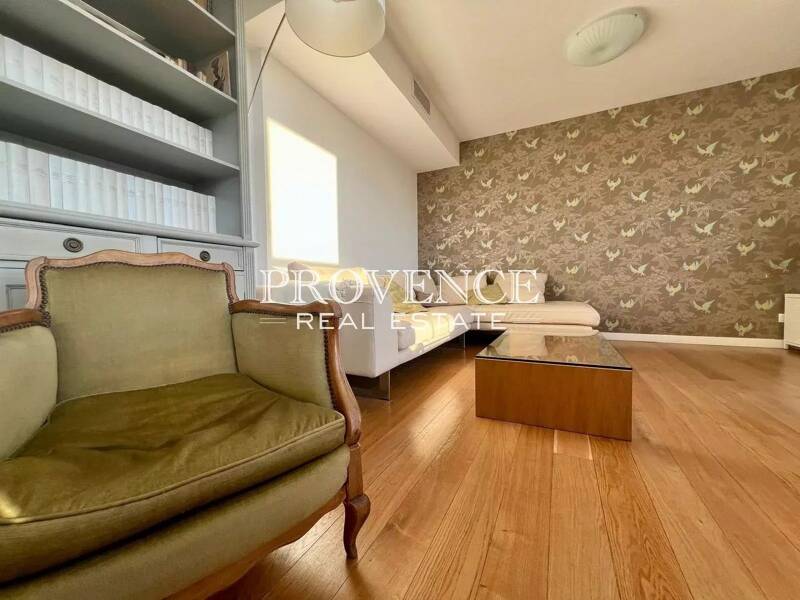 Maison à louer, 91m², MARSEILLE 8E