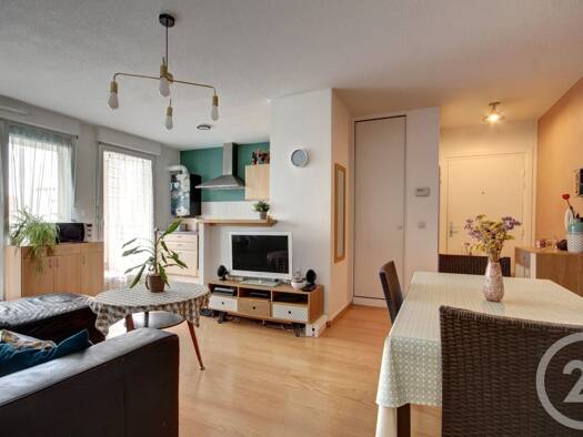 Appartement à vendre 183 600 € 3 pièces 2 chambres 56,9 m² Étage 2/2 Erstein 67150