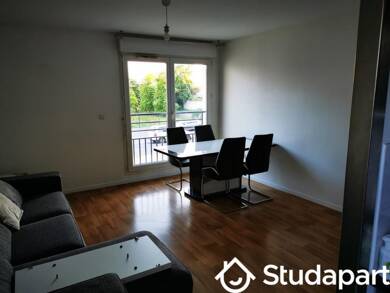 Appartement à louer 1 571 € 4 pièces 3 chambres 73 m² 1er étage Centre Ville Sud Montmagny 95360