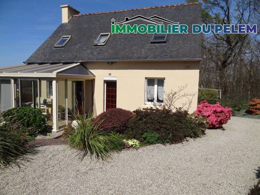 Maison à vendre 159 900 € 4 pièces 2 chambres 91,6 m² 667 m² de terrain Rostrenen 22110