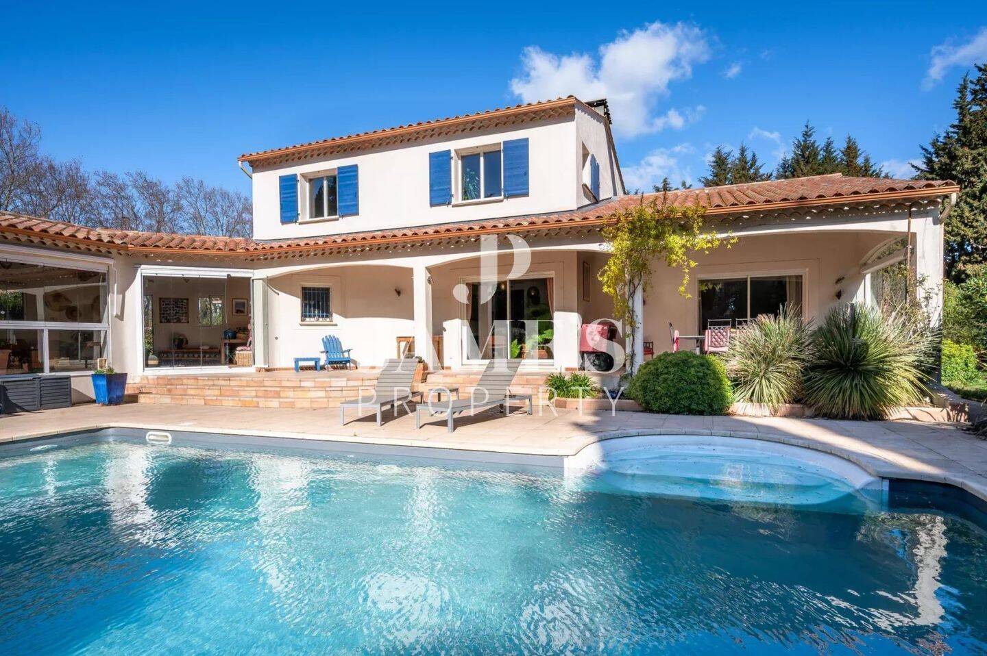 Maison à vendre, 198m², FONTVIEILLE