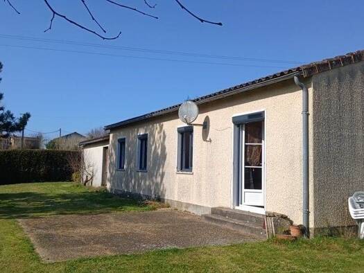 Maison de plain-pied à vendre 142 560 € 5 pièces 3 chambres 85 m² 3 000 m² de terrain Séreilhac 87620