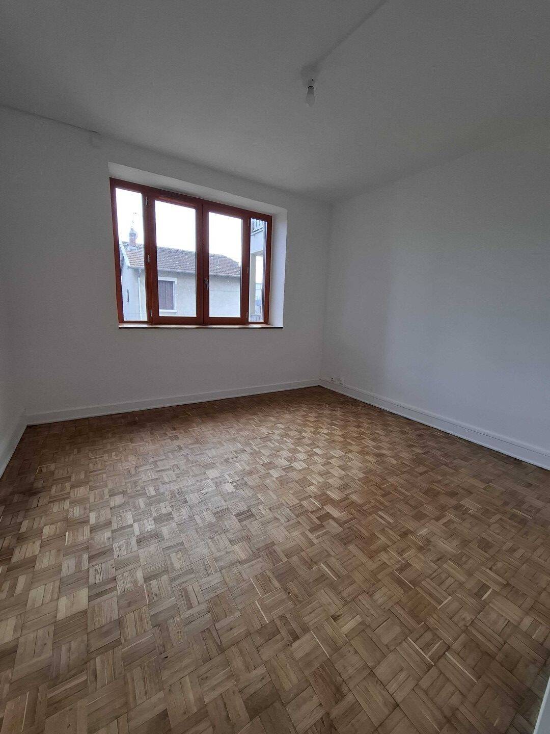 Maison à louer, 43m², VENISSIEUX