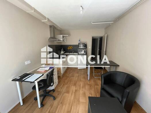 Appartement à louer 420 € 2 pièces 1 chambre 26,3 m² RDC Vallée Verte La Roche-sur-Yon 85000