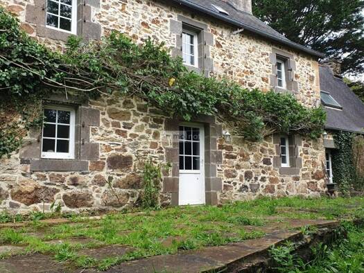 Maison à vendre 301 880 € 5 pièces 3 chambres 120 m² 12 960 m² de terrain Pont-de-Buis-lès-Quimerch 29590