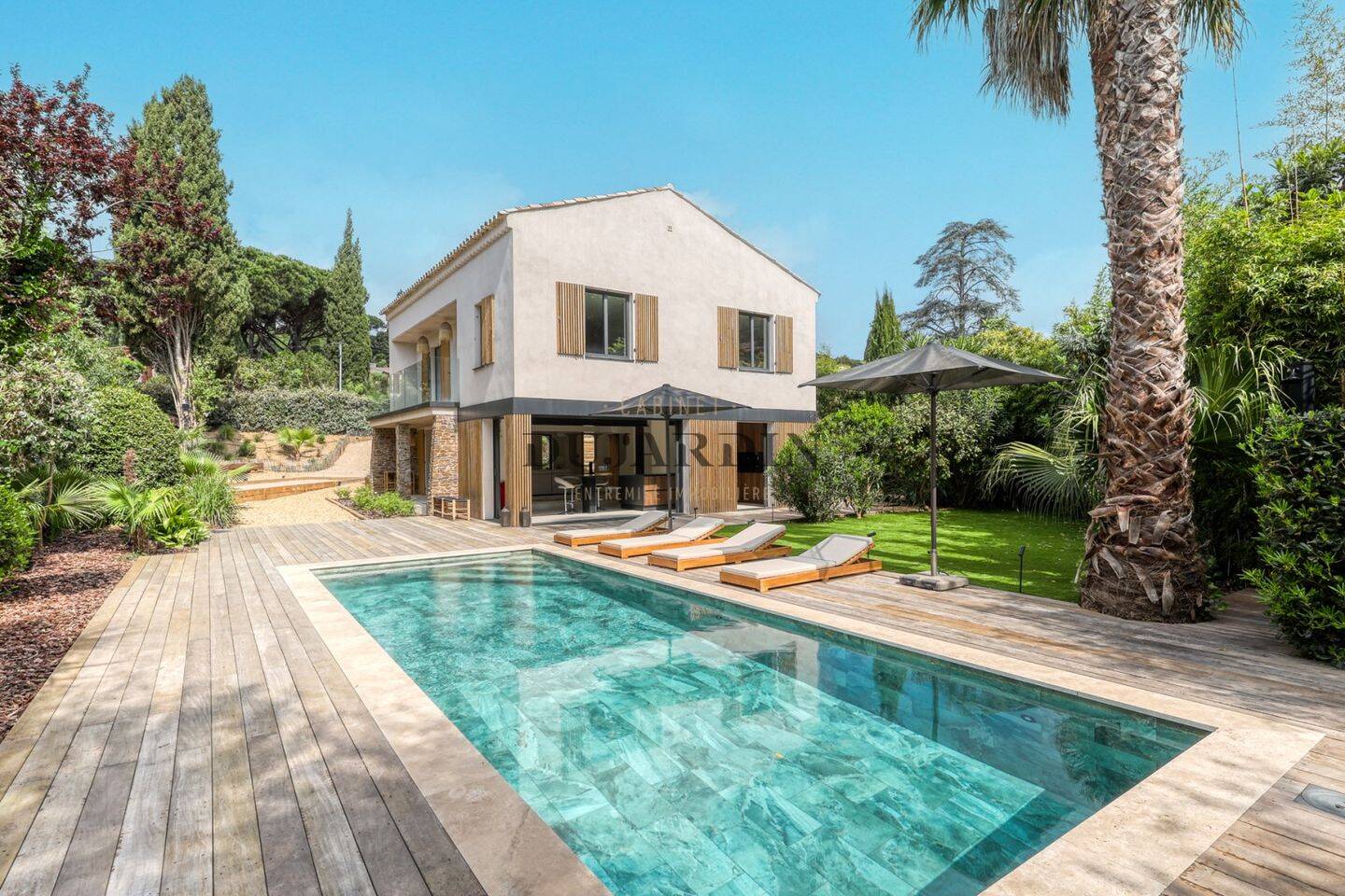 Maison à vendre, 139m², LA CROIX VALMER