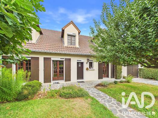 Maison à vendre 330 000 € 6 pièces 4 chambres 132 m² 698 m² de terrain Livry-sur-Seine 77000