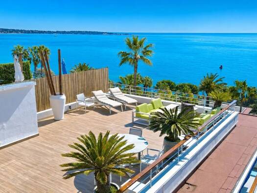 Appartement à vendre 1 590 000 € 3 pièces 2 chambres 82 m² Étage 3/3 Californie Cannes 06400