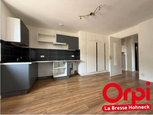 Appartement à vendre 158 250 € 3 pièces 2 chambres 82 m² Étage 1/3 La Bresse 88250