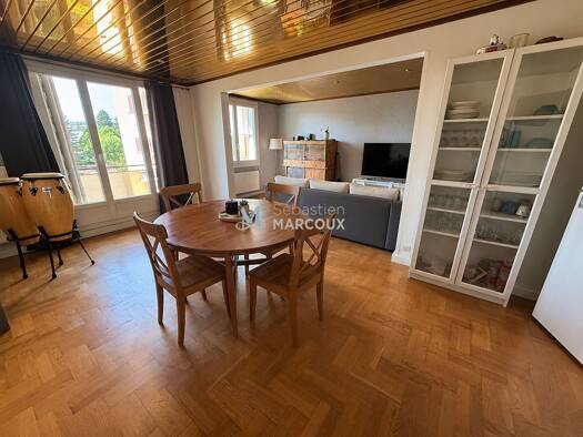 Appartement à vendre 110 000 € 5 pièces 3 chambres 95 m² Étage 4/4 Beauregard Montbrison 42600