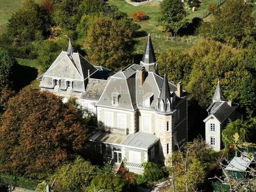 Château à vendre 590 000 € 20 pièces 8 chambres 480 m² 8 000 m² de terrain Marignac 31440