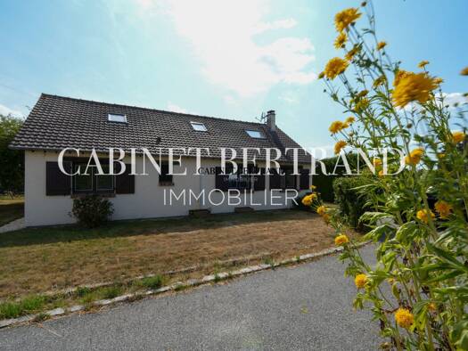 Maison à vendre 235 000 € 4 pièces 3 chambres 120 m² 2 570 m² de terrain Brionne 27800