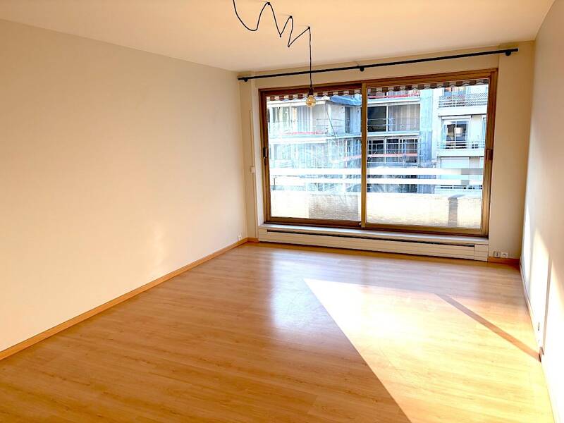 Maison à louer, 93m², PARIS 16E