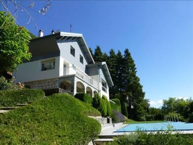 Maison à louer 4 000 € 8 pièces 5 chambres 250 m² 2 500 m² de terrain Veyrier du Lac 74290