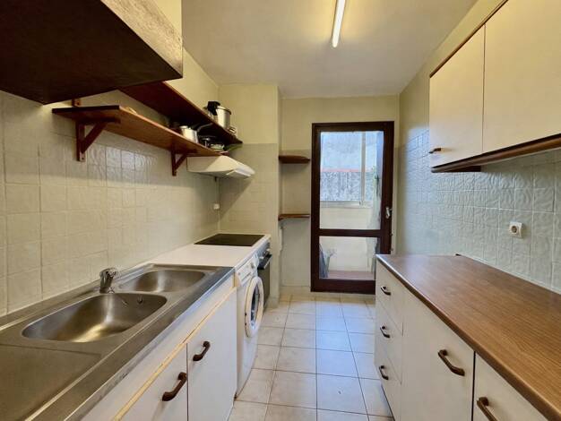 Appartement à vendre 167 000 € 3 pièces 2 chambres 61 m² RDC/4 Mazargues Marseille 9ème arrondissement 13009