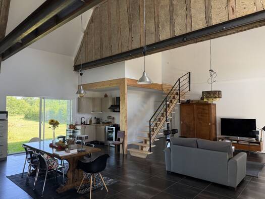 Maison à vendre 249 000 € 3 pièces 2 chambres 110 m² 672 m² de terrain Pierrefitte-ès-Bois 45360