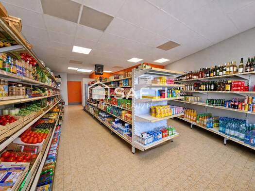 Local commercial à vendre 375 000 € 191 m² de surface de vente Nord Est-Sud Ouest Clermont 60600