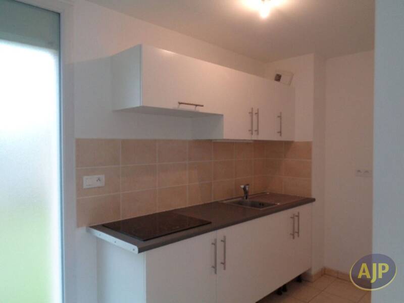 Maison à louer, 49m², SAINTE LUCE SUR LOIRE