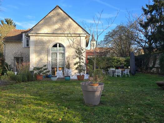 Maison à louer 1 800 € 4 pièces 3 chambres 89 m² 700 m² de terrain Coye-la-Forêt 60580