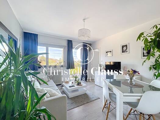 Appartement à vendre 79 200 € 4 pièces 2 chambres 66 m² Étage 2/3 Nord Est Thann 68800