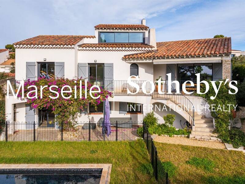 Maison à vendre, 207m², CARRY LE ROUET