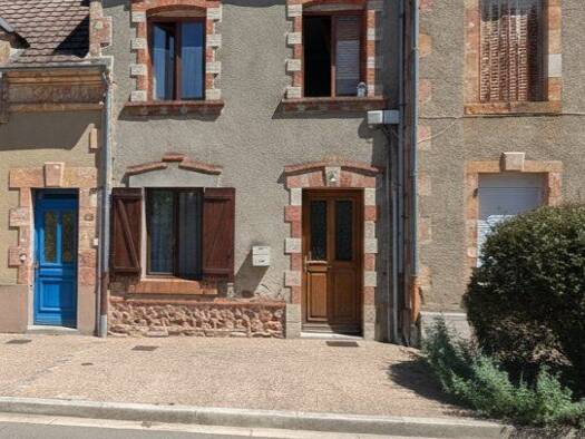 Maison à vendre 54 000 € 3 pièces 2 chambres 97 m² 187 m² de terrain Saulzais-le-Potier 18360