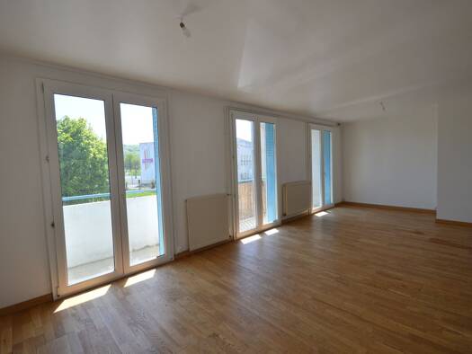Appartement à vendre 79 900 € 3 pièces 2 chambres 67 m² Étage 1/2 Bavans 25550