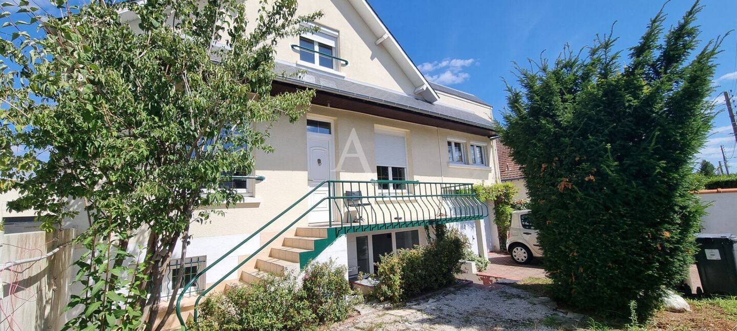 Maison à vendre, 120m², SAINT GERVAIS LA FORET