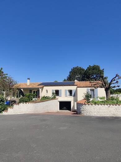 Maison à vendre 399 000 € 7 pièces 5 chambres 182 m² 2 149 m² de terrain Retaud 17460