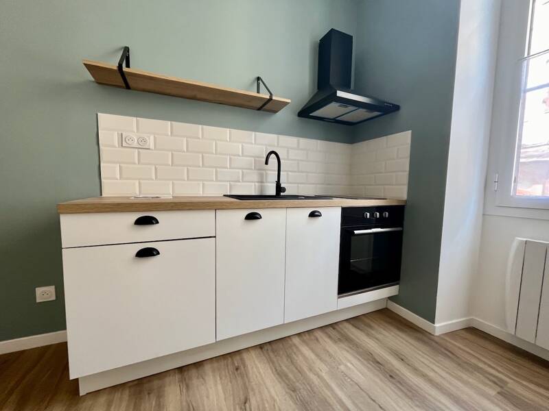 Maison à louer, 32m², SAINTE LIVRADE SUR LOT