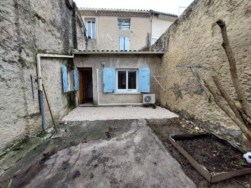 Maison à louer, 61m², ENTRAIGUES SUR LA SORGUE