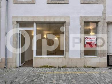 Local commercial à louer 1 800 € 55 m² de surface de vente La Couarde sur Mer 17670