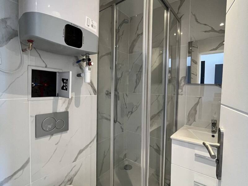 Maison à louer, 16m², LYON 8E